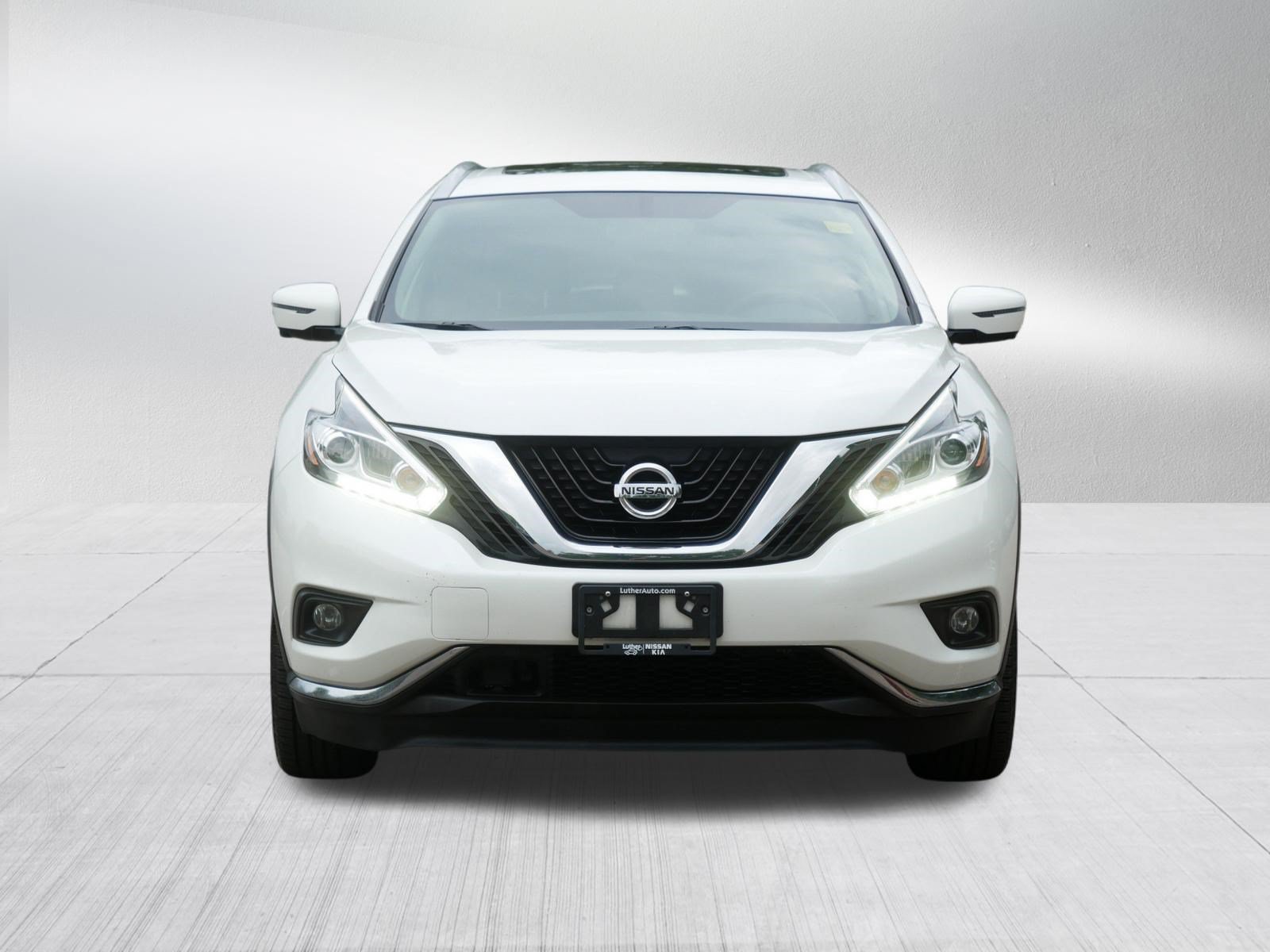 Certified 2017 Nissan Murano Platinum w/ Platinum Technology Package AWD/4WD image 2