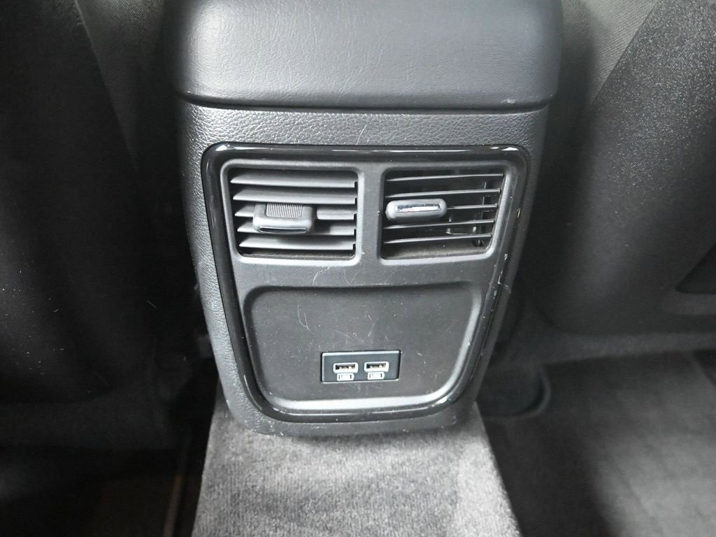 Used 2018 Dodge Charger SXT w/ Blacktop Package image 28