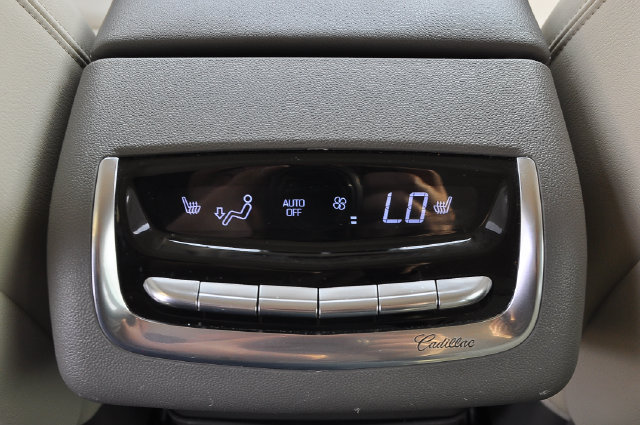 Used 2025 Cadillac XT6 Premium Luxury w/ LPO, Floor Liner Package AWD/4WD image 16