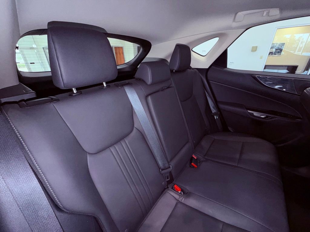 Used 2025 Lexus NX 250 FWD w/ Towing Package (2000 Lbs) image 15
