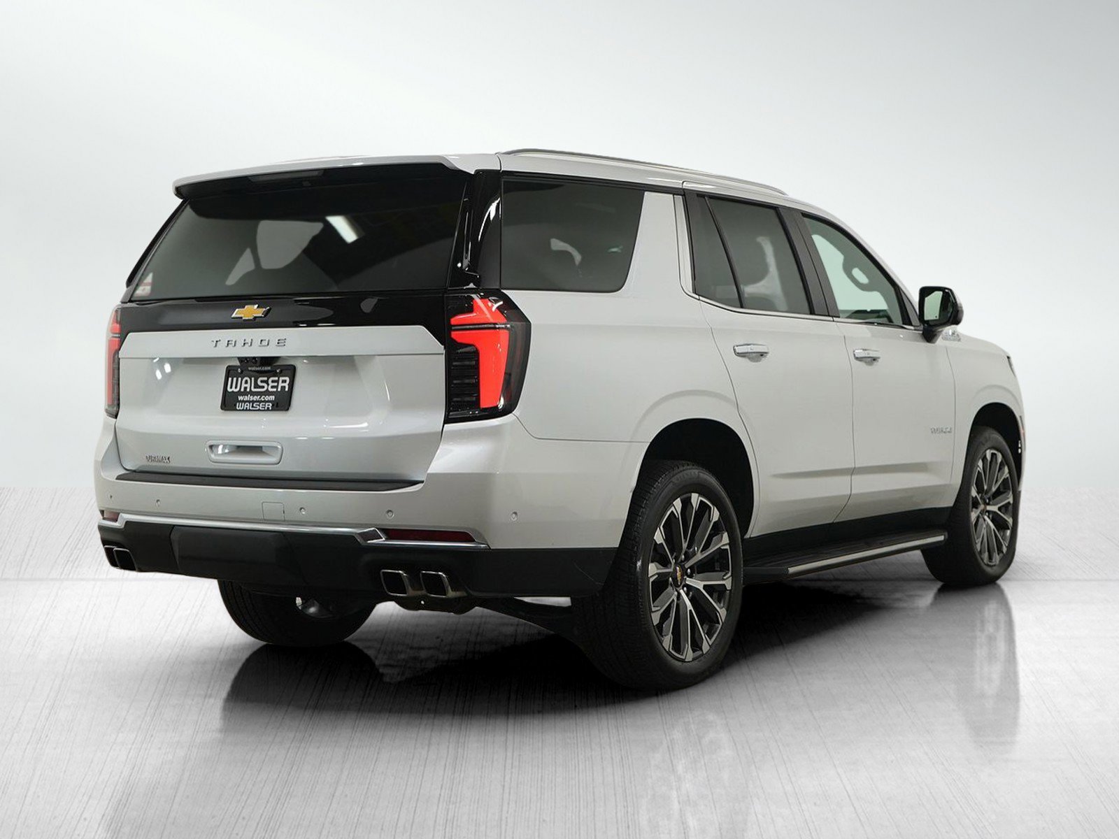 Used 2025 Chevrolet Tahoe High Country w/ Sun And Tow Package AWD/4WD image 5