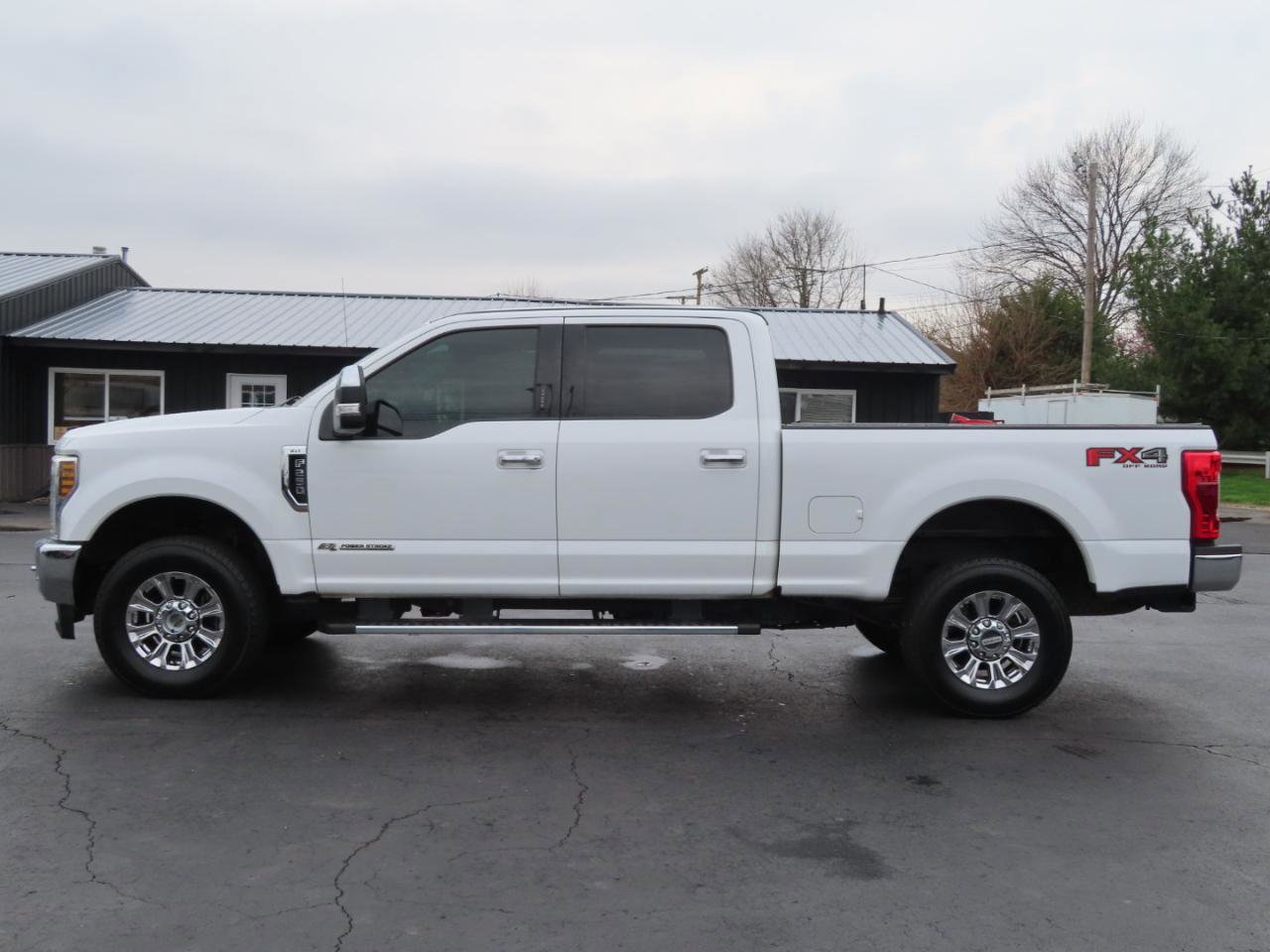 Used 2018 Ford F250 XLT w/ XLT Premium Package image 3