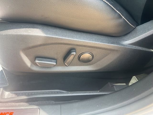 Used 2023 Ford Edge ST image 13