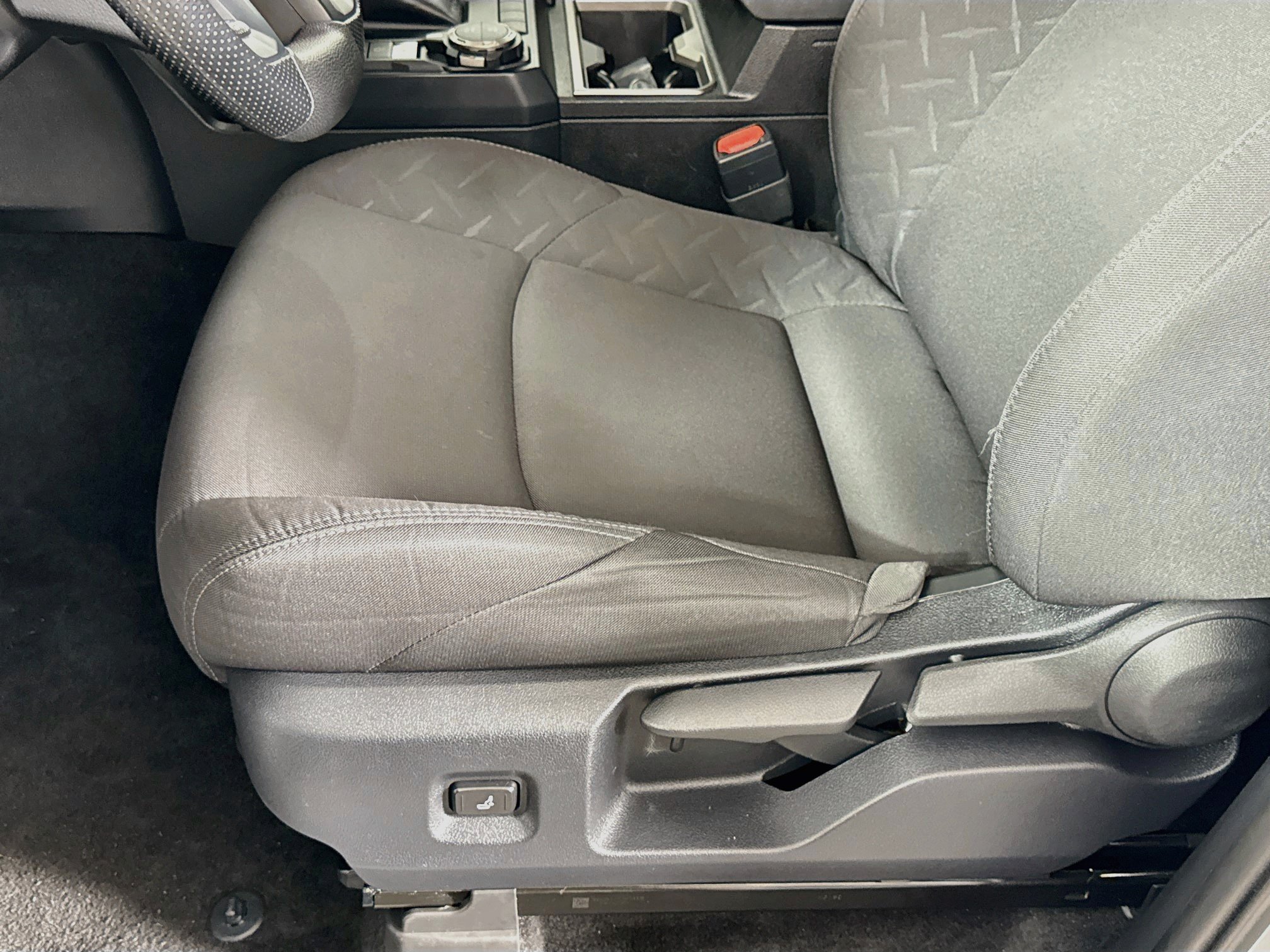 Certified 2026 Toyota Tacoma SR5 AWD/4WD image 20