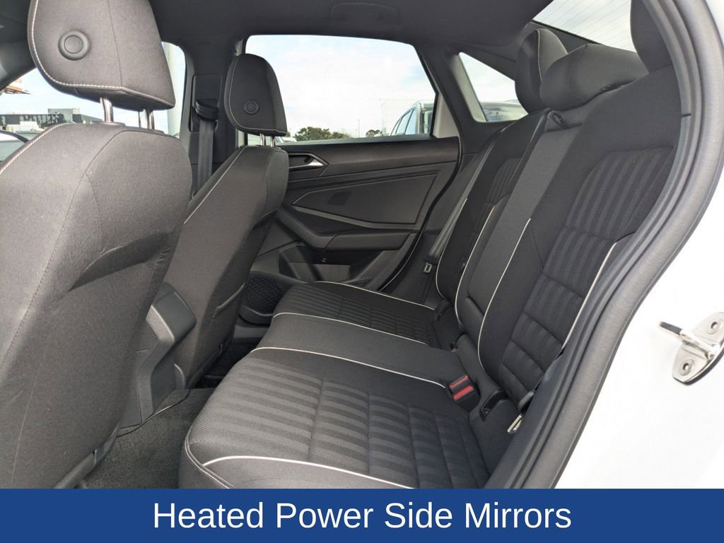 Used 2024 Volkswagen Jetta Sport image 14