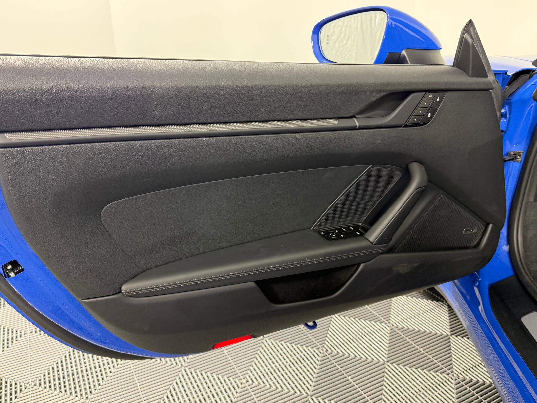 Certified 2025 Porsche 911 Carrera image 14