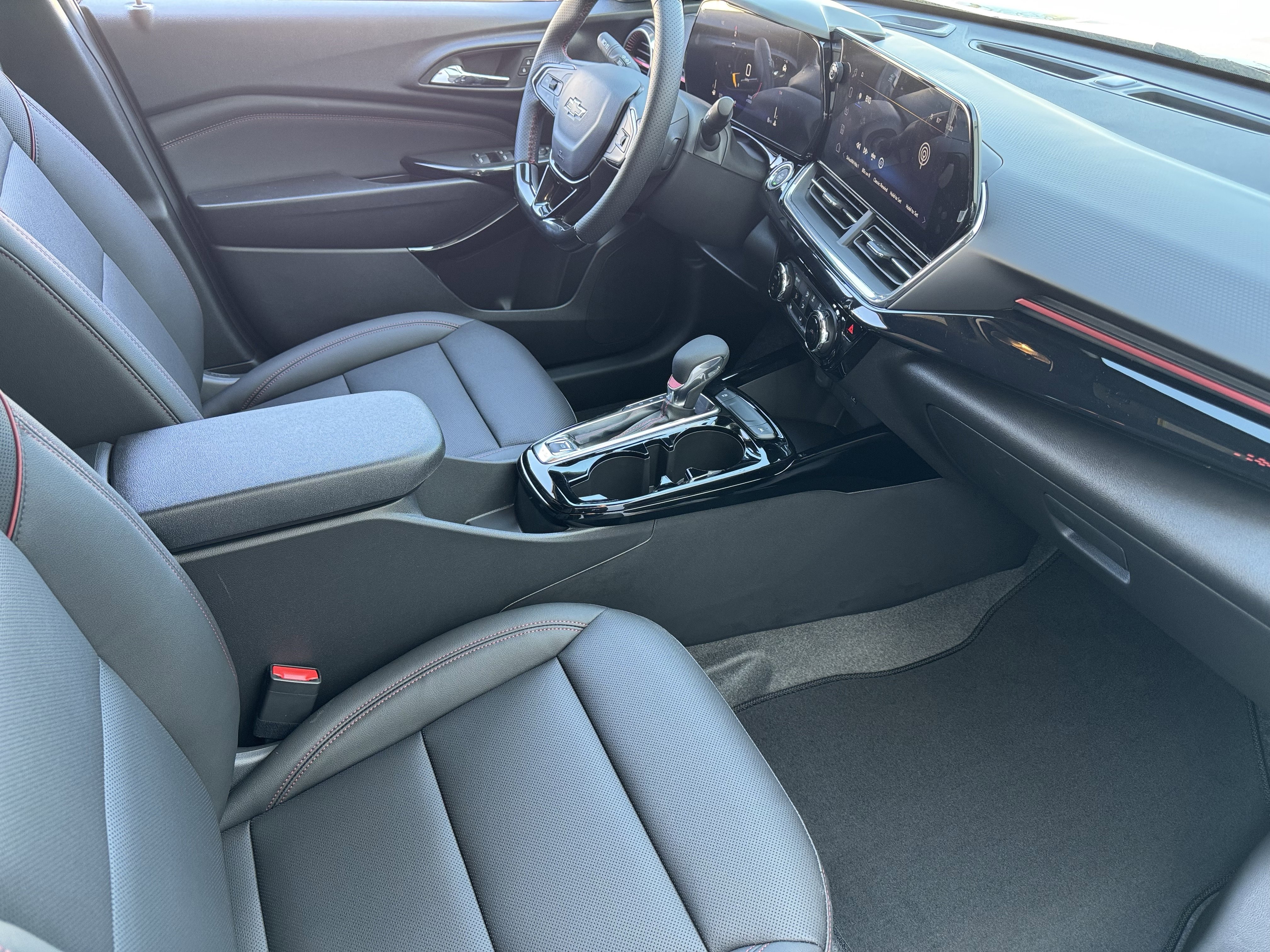 New 2026 Chevrolet Trax RS image 22