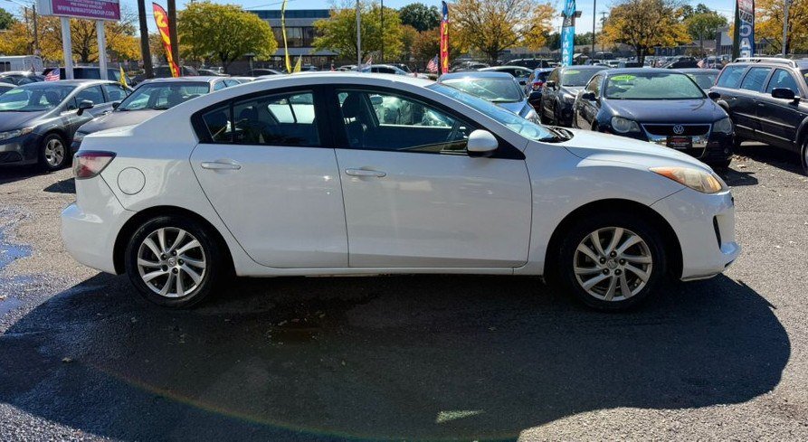 Used 2012 MAZDA MAZDA3 i Touring FWD image 7