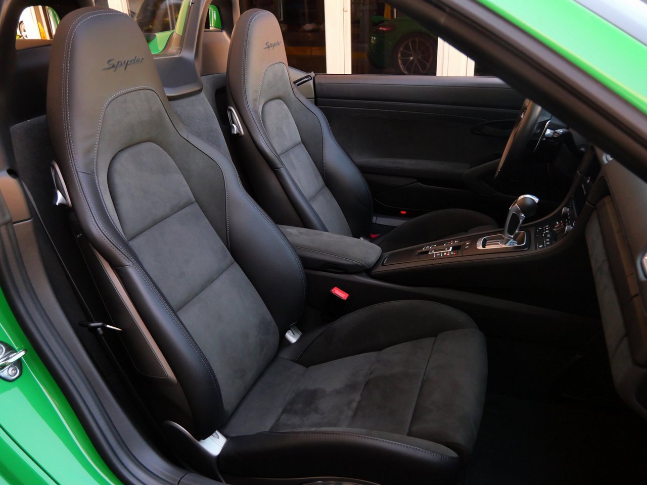 Used 2023 Porsche 718 Boxster Spyder image 23