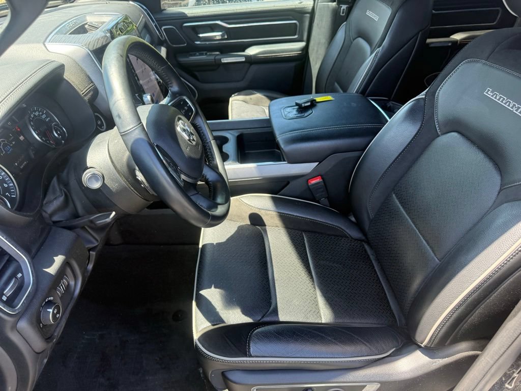 Used 2023 RAM 1500 Laramie AWD/4WD image 17