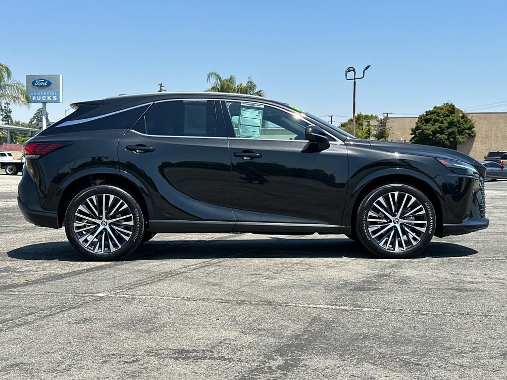 Used 2023 Lexus RX 350 Premium Plus w/ Cold Area Package FWD image 2
