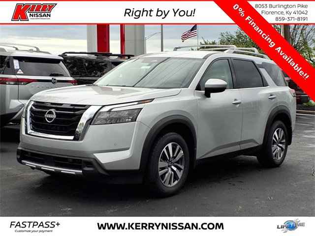 New 2025 Nissan Pathfinder SL image 1