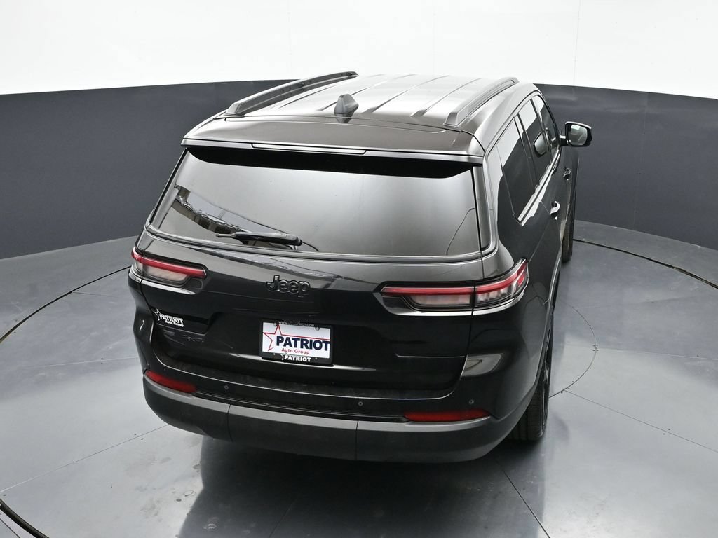 Used 2022 Jeep Grand Cherokee L Laredo AWD/4WD image 29