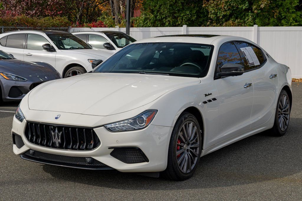 Used 2022 Maserati Ghibli Modena Q4 image 3