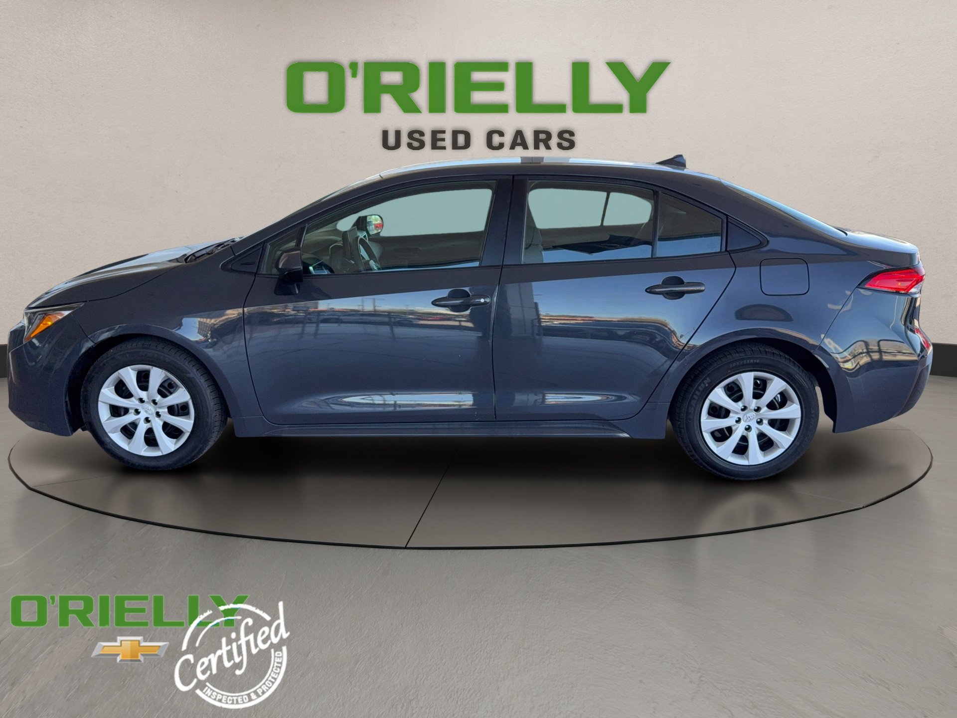 Used 2024 Toyota Corolla LE FWD image 3