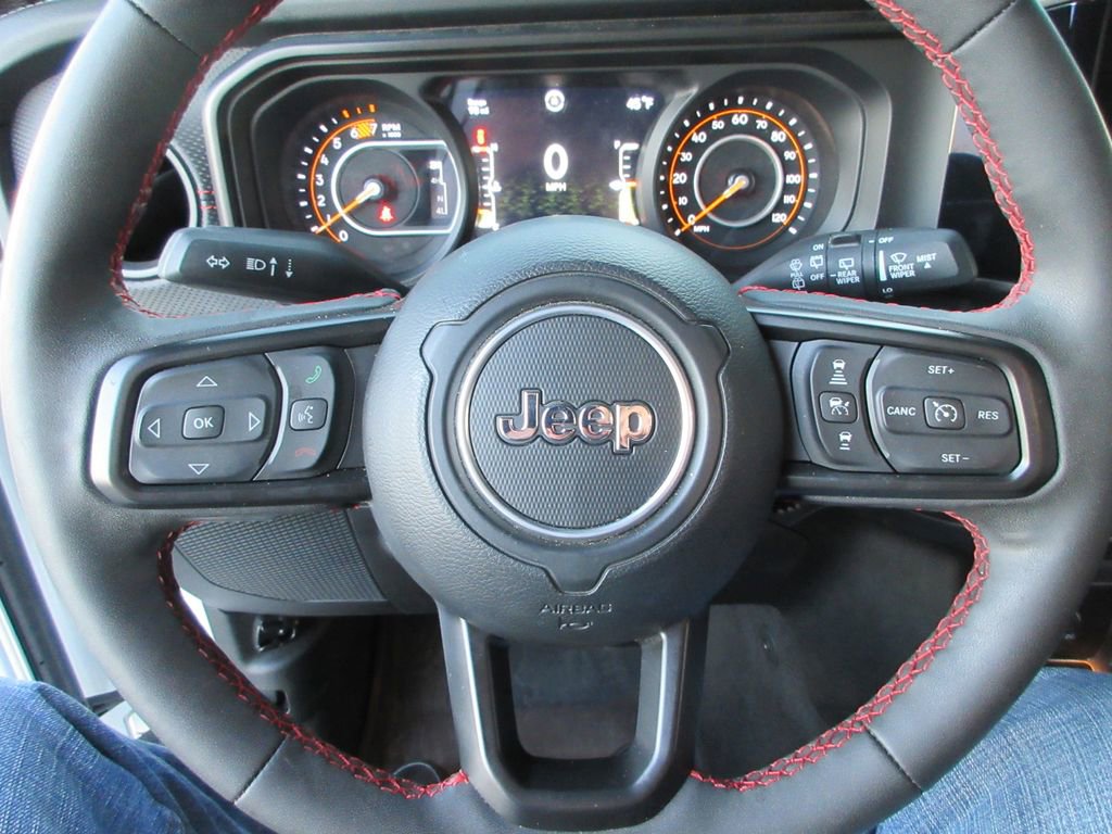 Used 2024 Jeep Wrangler Rubicon w/ Capability Package AWD/4WD image 22
