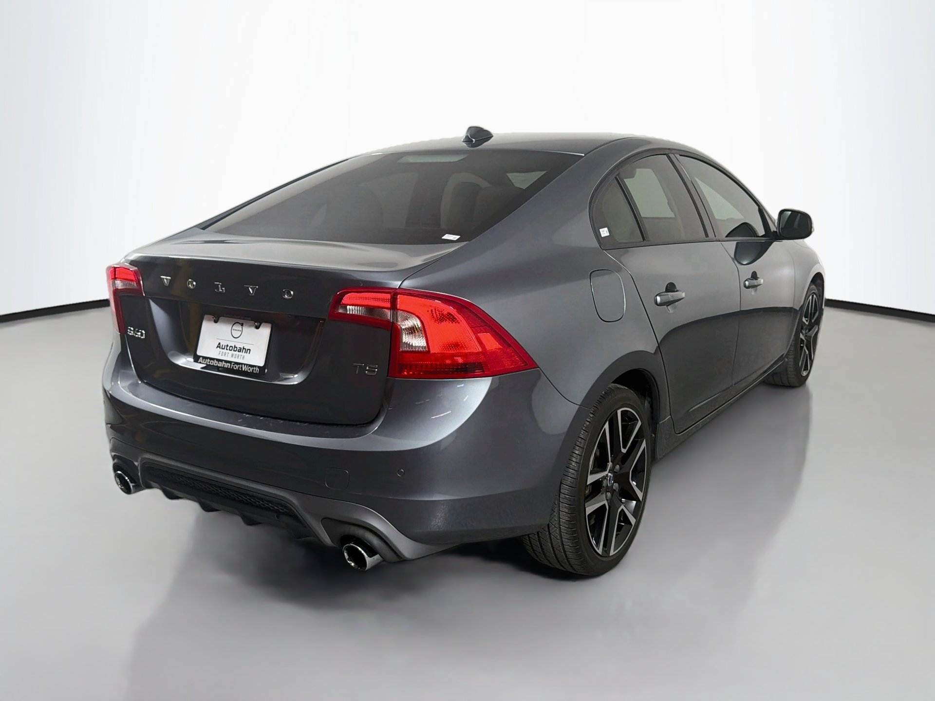 Used 2018 Volvo S60 T5 Dynamic w/ Vision Package FWD image 6