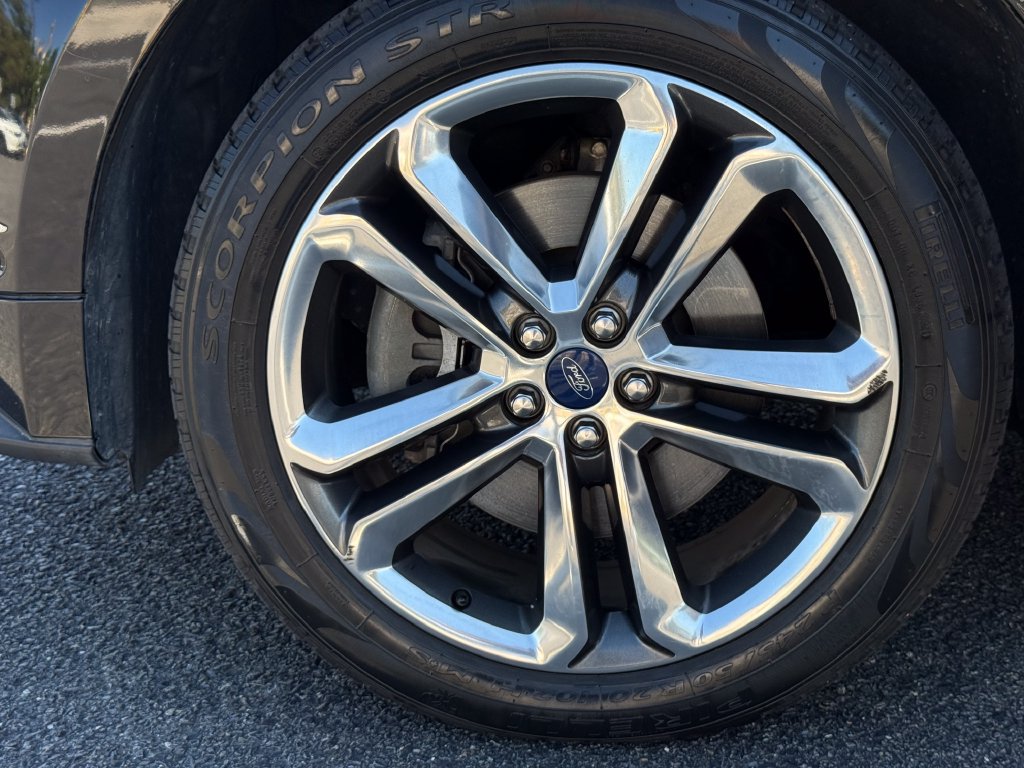 Used 2018 Ford Edge Sport w/ Equipment Group 401A AWD/4WD image 36