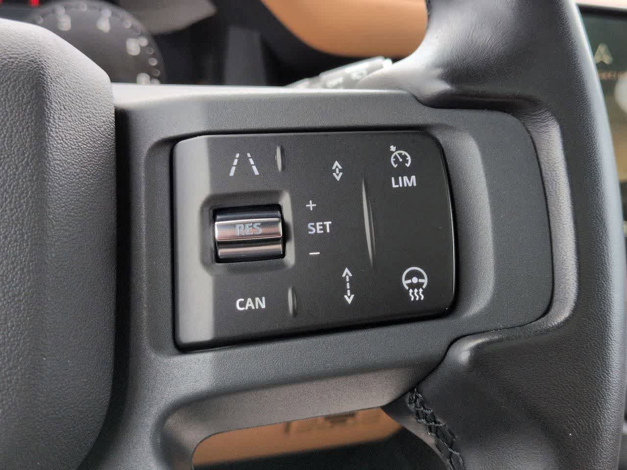 Certified 2024 Land Rover Defender 130 X-Dynamic SE image 27