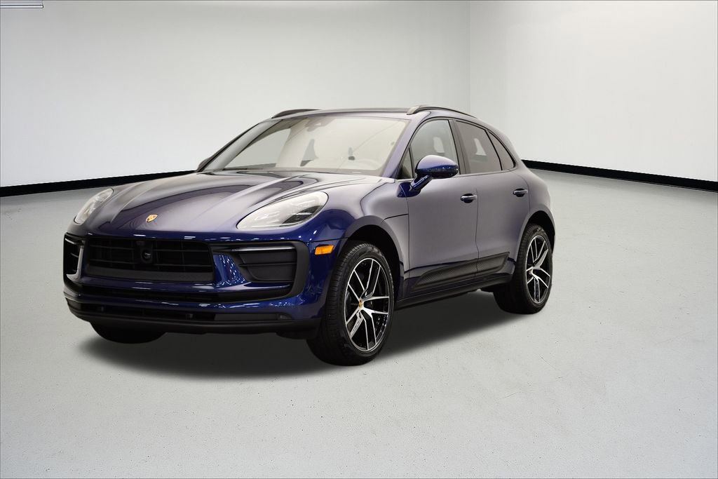 Used 2025 Porsche Macan image 1