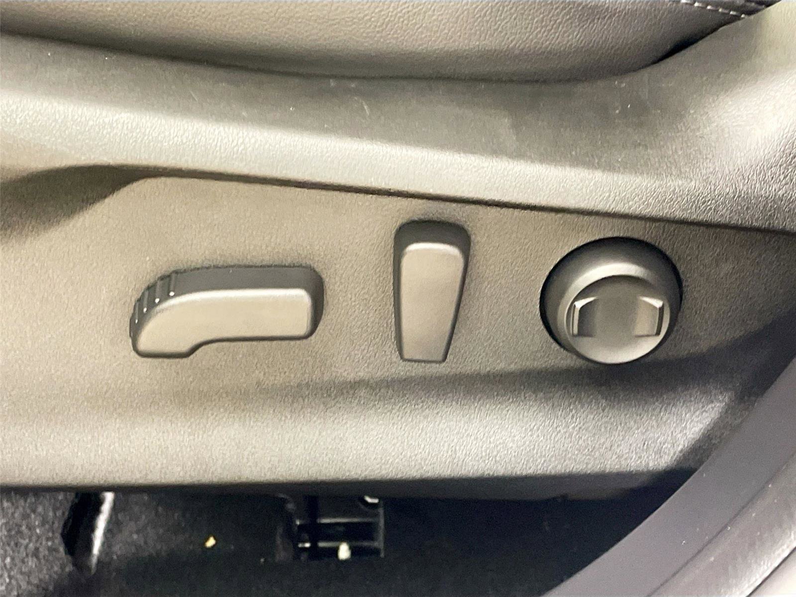 Used 2024 Subaru Forester Limited image 23