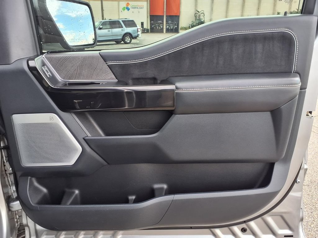 Used 2023 Ford F150 Lightning Platinum AWD/4WD image 15
