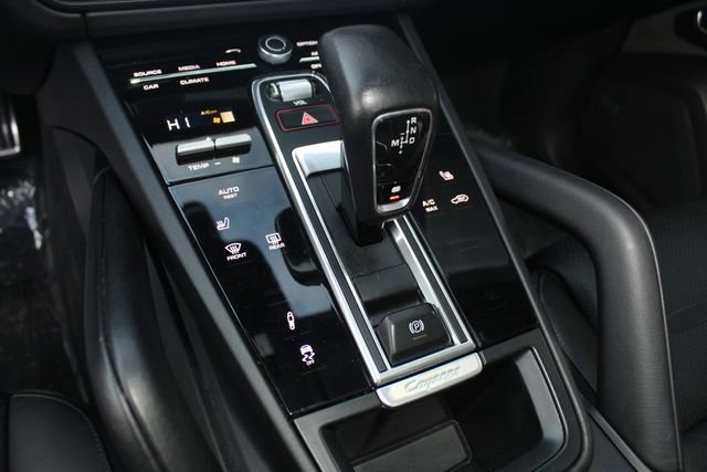 Used 2021 Porsche Cayenne GTS w/ Premium Package image 17
