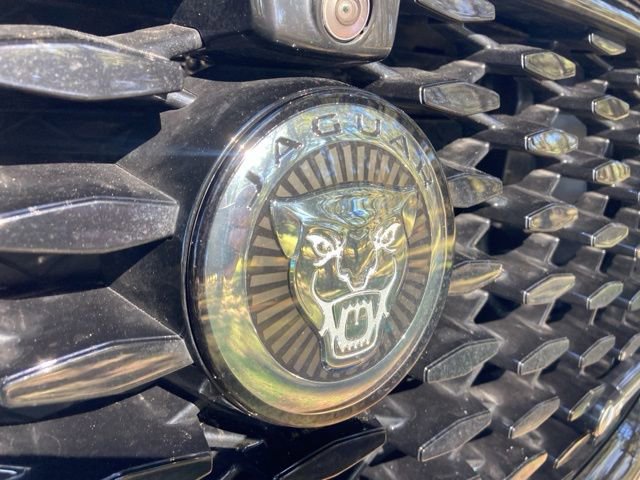 Used 2024 Jaguar F-PACE R-Dynamic S image 10