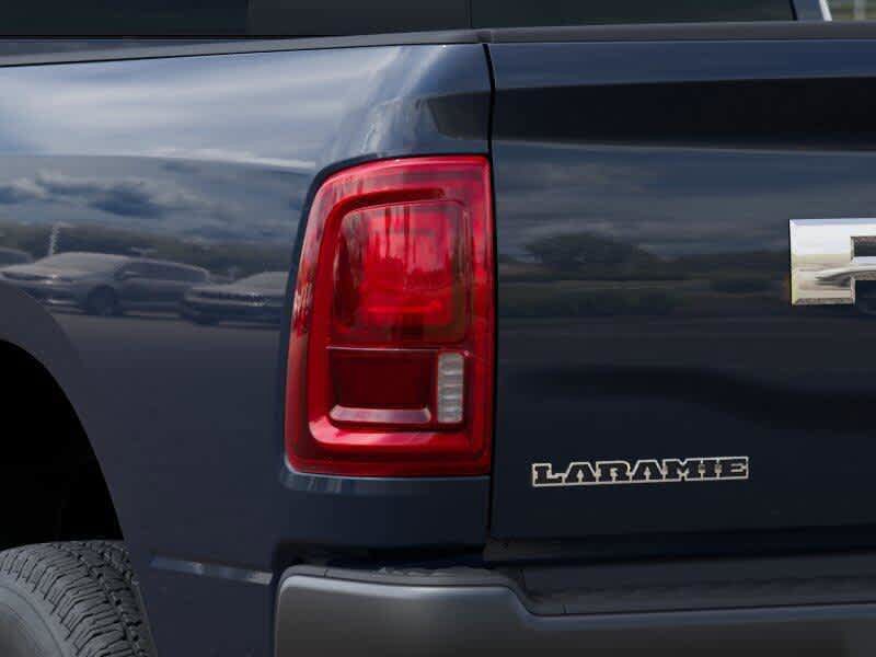 New 2025 RAM 3500 Laramie AWD/4WD image 74