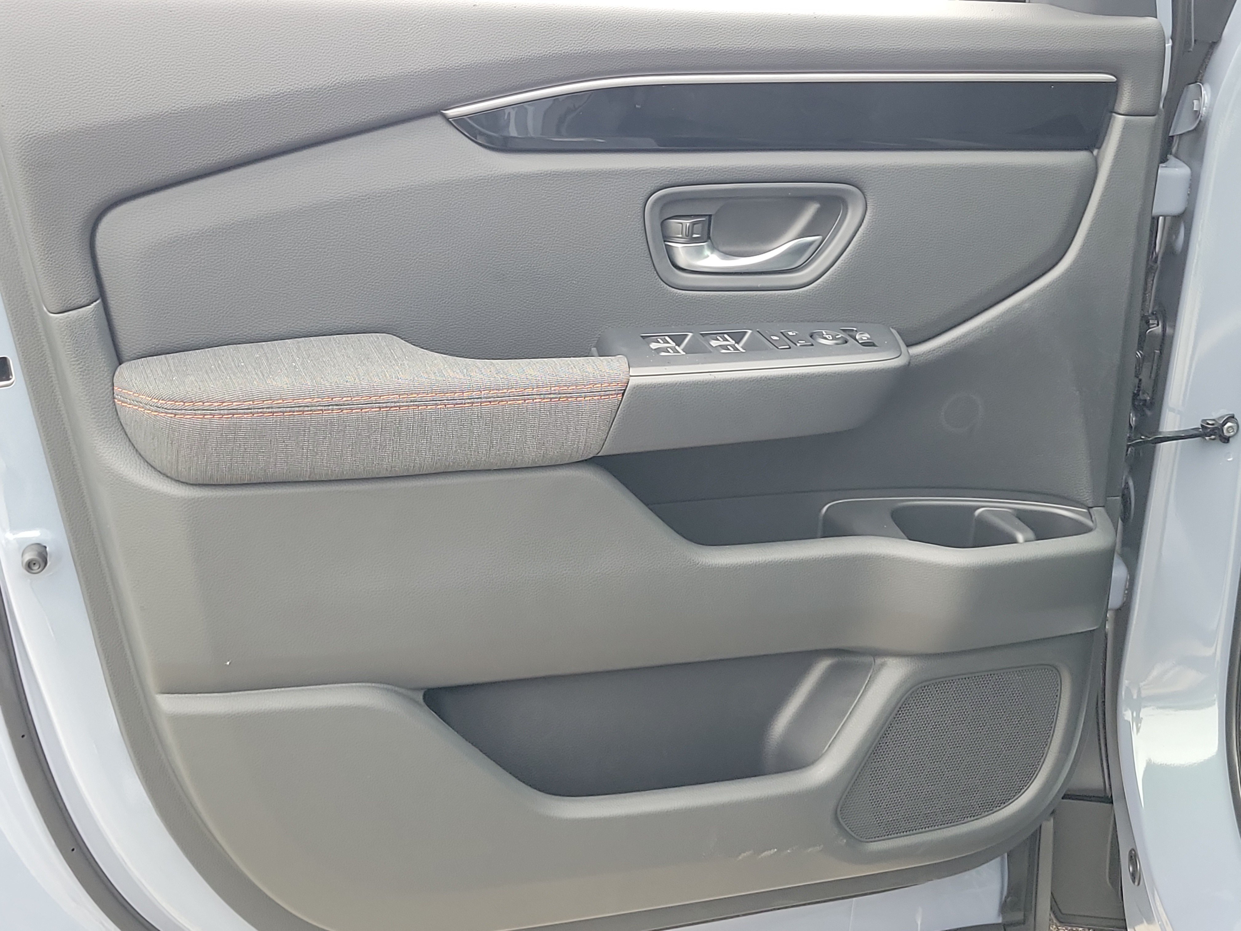 New 2026 Honda Pilot Sport image 27