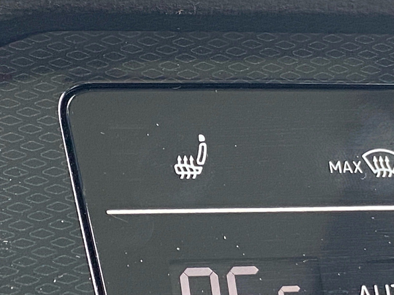 New 2026 Volkswagen Taos SE AWD/4WD image 10