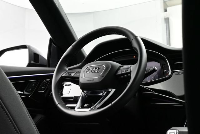 Used 2025 Audi Q8 Premium Plus AWD/4WD image 20