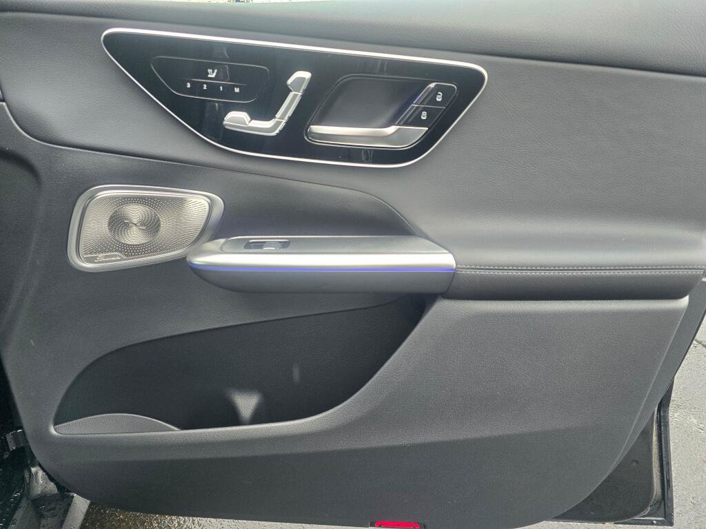 New 2026 Mercedes-Benz GLC 300 4MATIC image 24