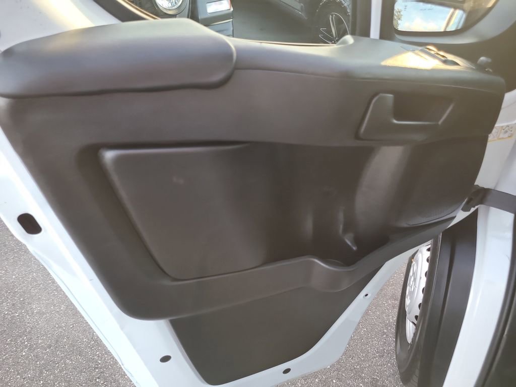 Used 2024 RAM ProMaster 2500 w/ Convenience Group image 14