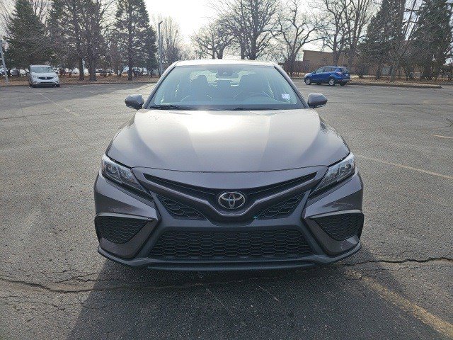 Used 2023 Toyota Camry SE image 9
