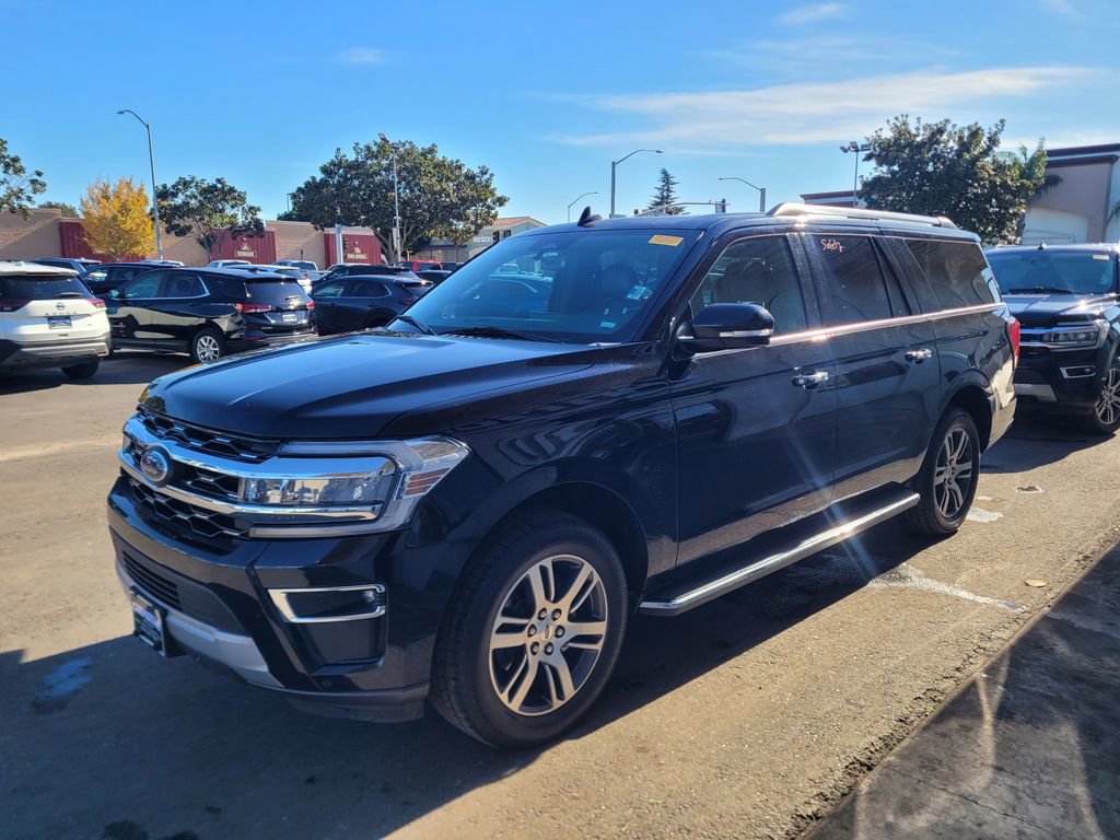 Used 2023 Ford Expedition Max Limited image 9