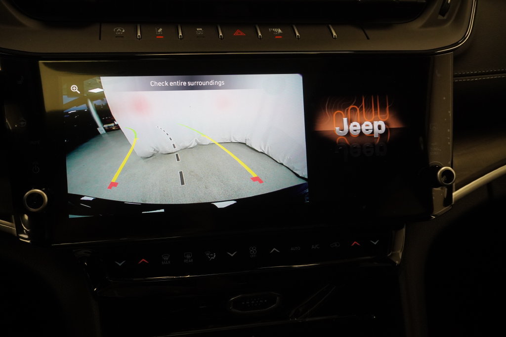New 2026 Jeep Grand Cherokee Altitude AWD/4WD image 23