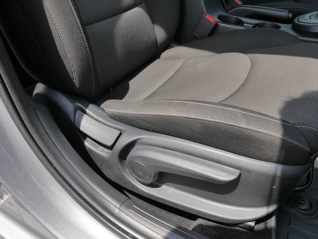 Used 2024 Kia Forte LXS FWD image 13