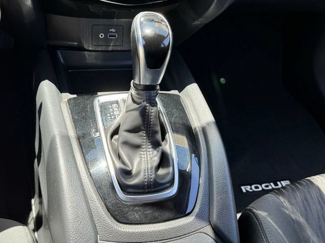 Certified 2020 Nissan Rogue S w/ Special Edition Package FWD image 17
