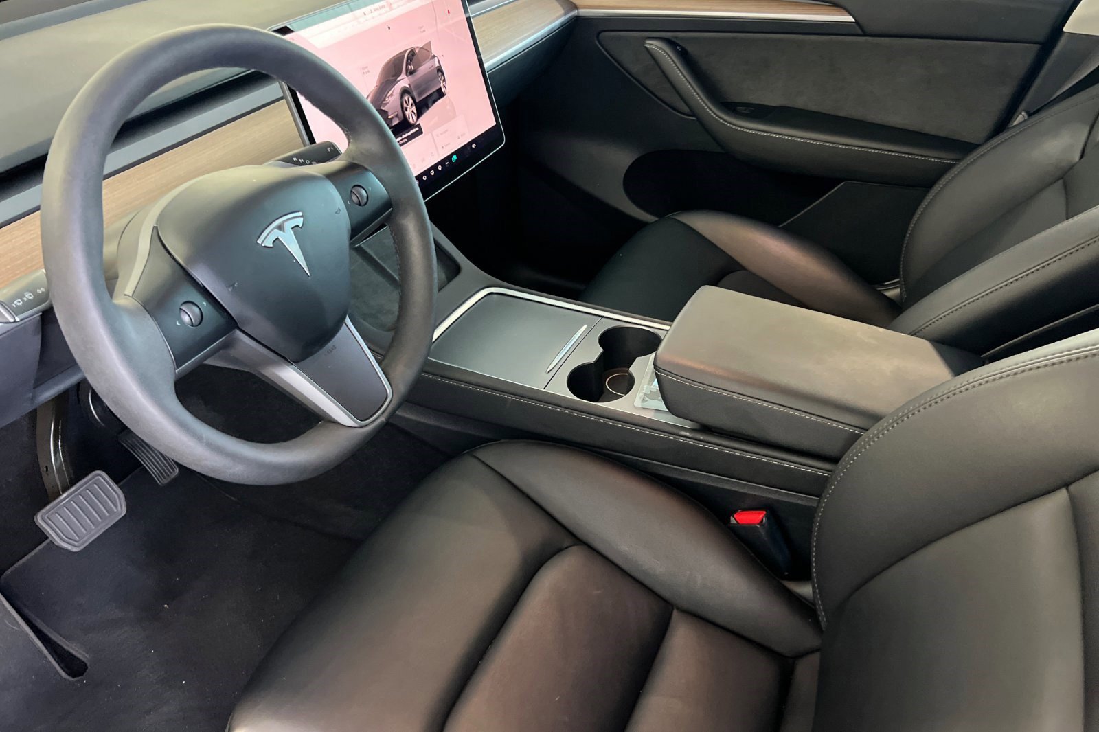 Used 2023 Tesla Model Y Long Range AWD/4WD image 19