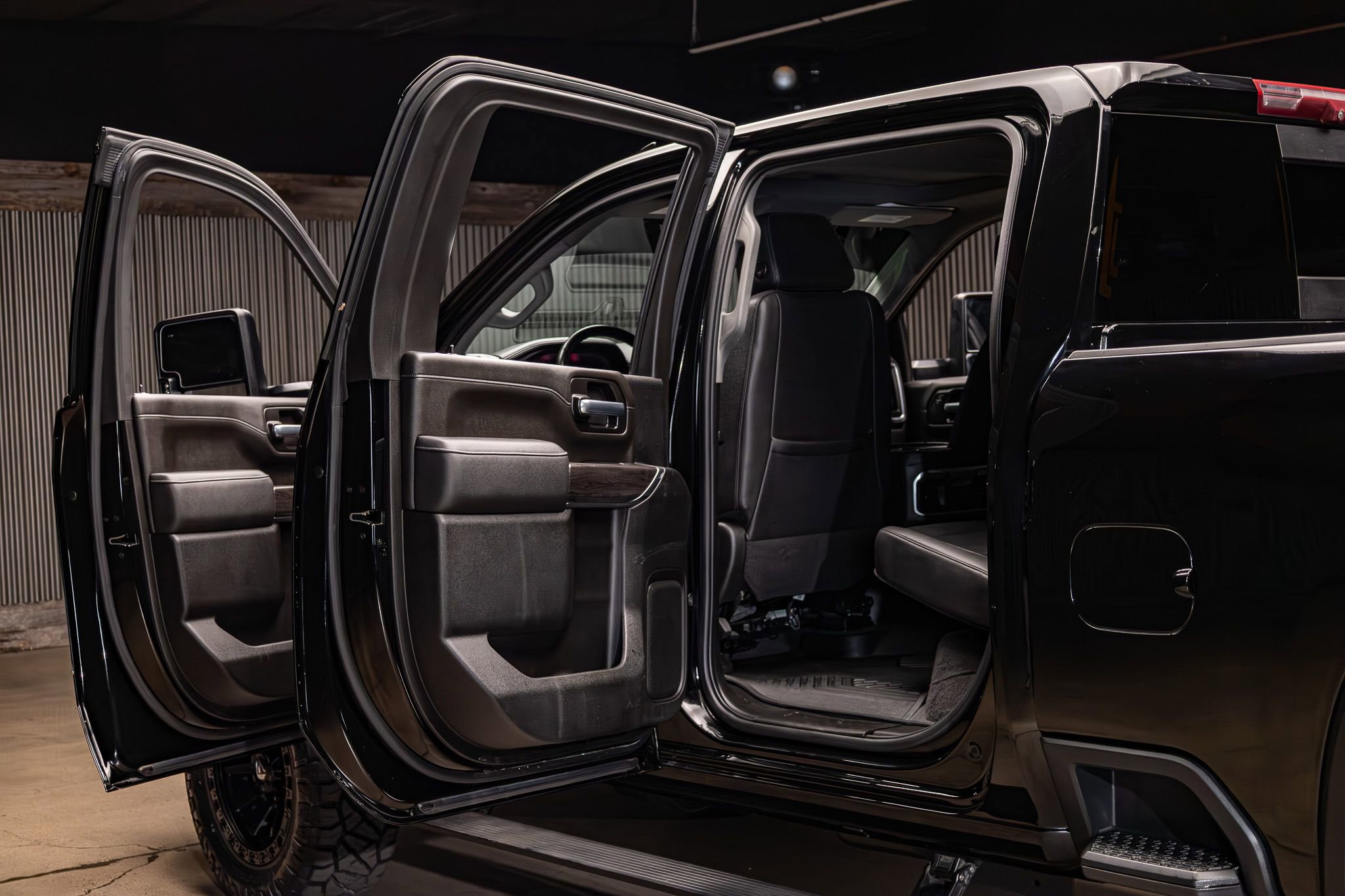 Used 2022 Chevrolet Silverado 2500 LTZ w/ LTZ Convenience Package AWD/4WD image 28