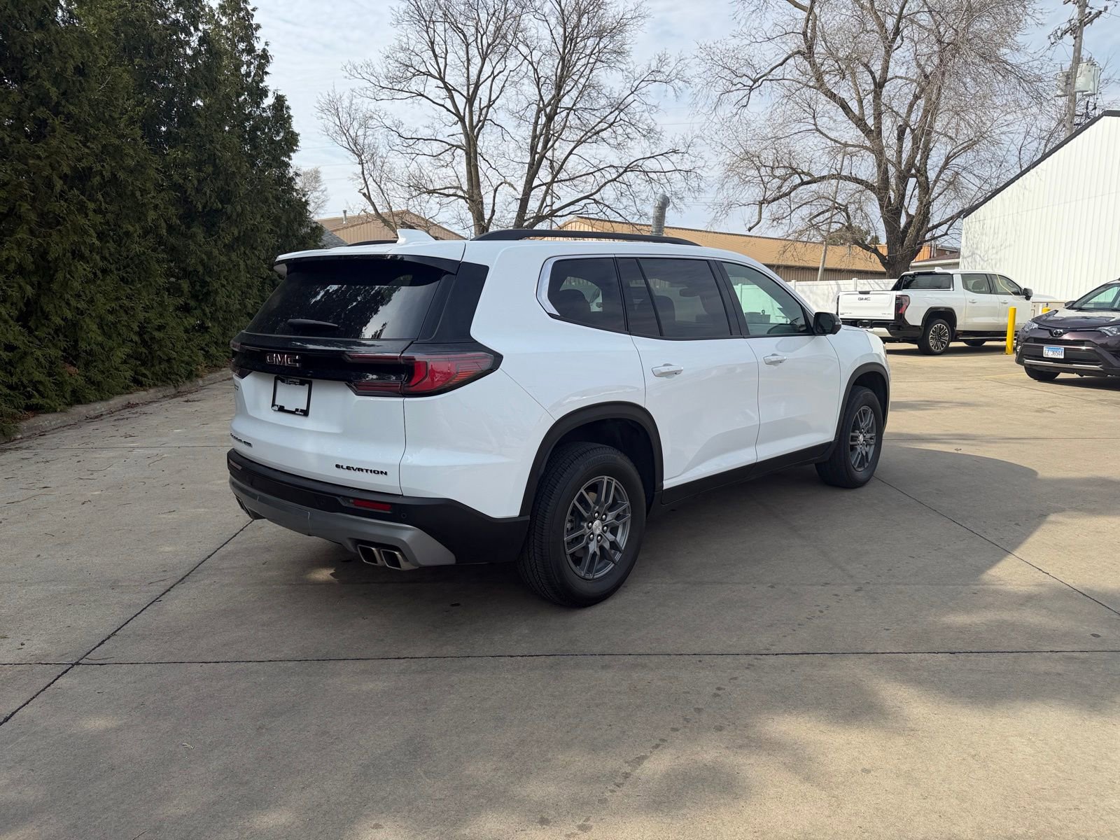 Used 2025 GMC Acadia Elevation AWD/4WD image 30