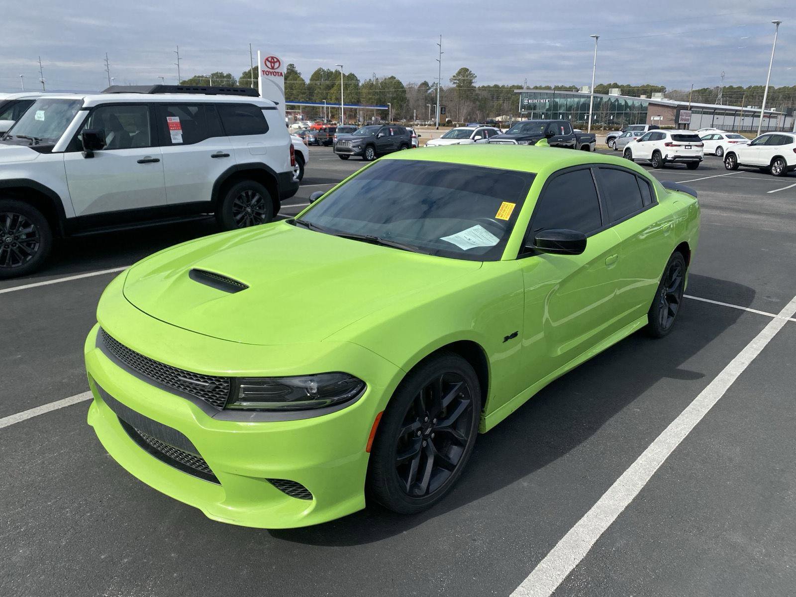 Used 2023 Dodge Charger R/T w/ Blacktop Package image 16