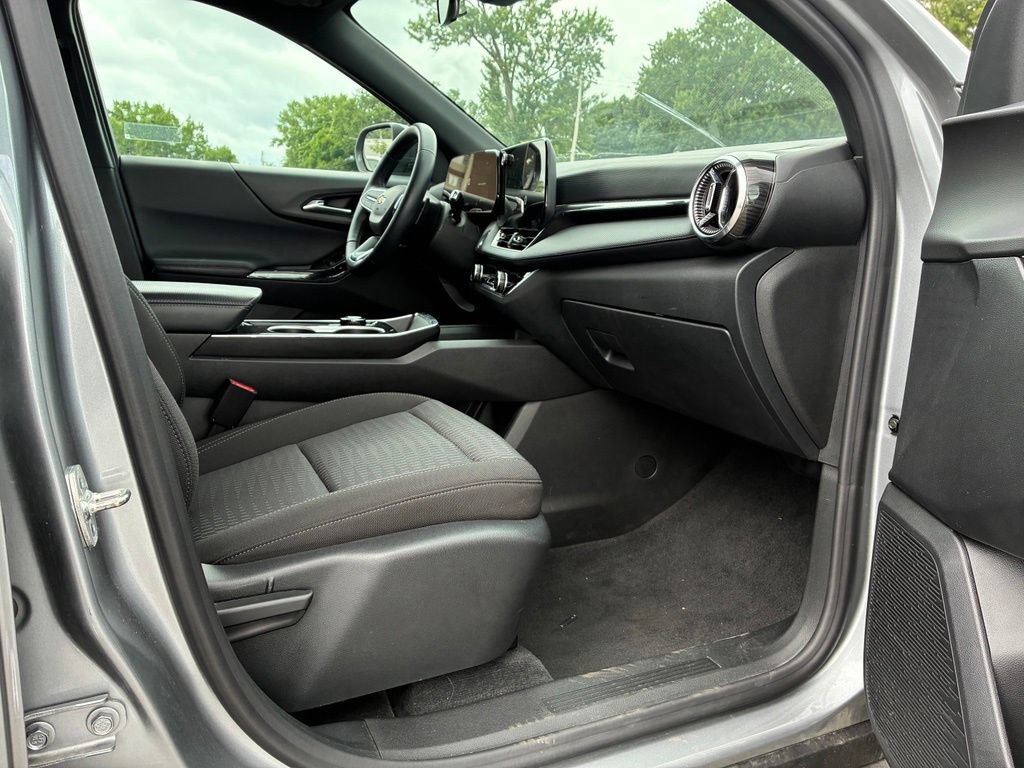 Used 2026 Chevrolet Equinox LT AWD/4WD image 56