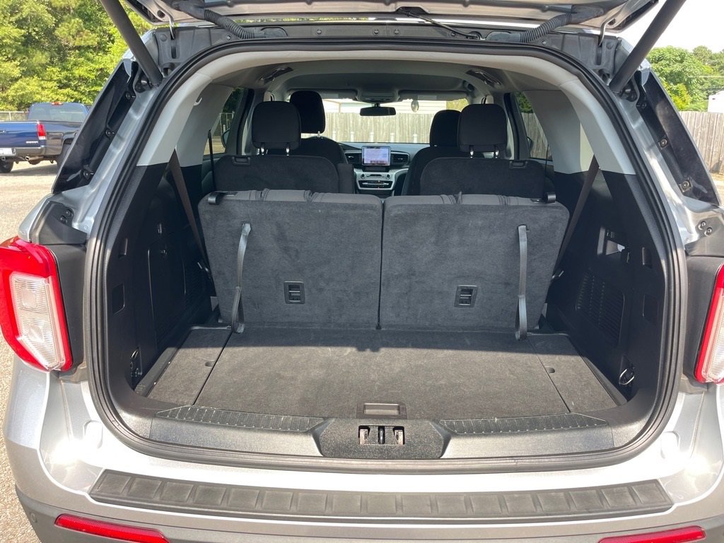 Used 2022 Ford Explorer XLT w/ Class IV Trailer Tow Package image 18