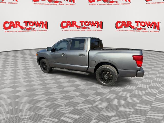 Used 2019 Nissan Titan SV w/ SV Convenience Package image 6