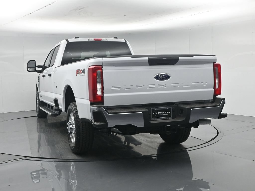 New 2026 Ford F350 XLT w/ FX4 Off-Road Package AWD/4WD image 29