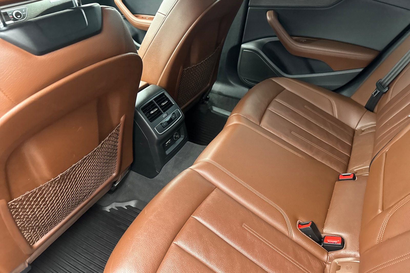 Used 2019 Audi A4 2.0T Premium Plus w/ Premium Plus Package image 9