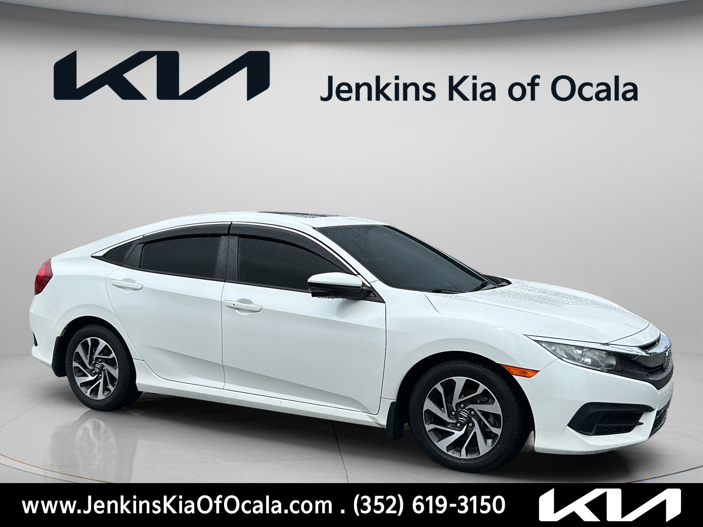 Used 2018 Honda Civic EX image 1