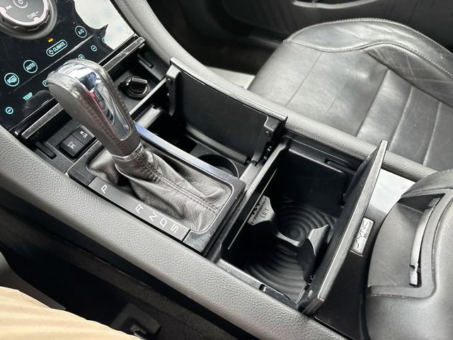 Used 2013 Ford Taurus SHO image 28